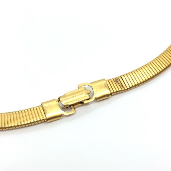 VINTAGE OMEGA COLLAR NECKLACE 80S 90S BRUSHED GOLD TONE CLEOPATRA - Picture 9 of 12